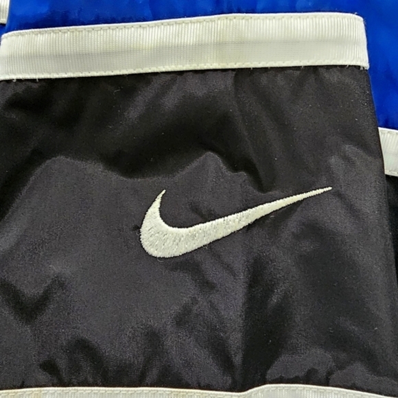Vintage Nike Men's Windbreaker sz large - Picture 2 of 8